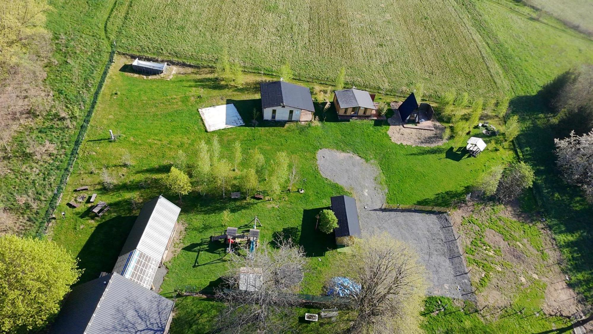 Szalas W Gorach Izerskich, Blisko Swieradow Zdroj I Zamek Czocha, Agroturystyka, Ogrzewanie, Klimatyzacja , Plac Zabaw, Ognisko Z Rusztem I Kijkami, Zywe Zwierzeta, Latem Basen Mirsk Eksteriør billede